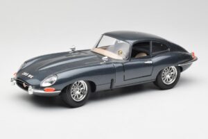 Jaguar E-Type Szürke Bburago 1:18 30018 Fém