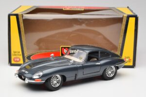 Jaguar E-Type Szürke Bburago 1:18 30018 Fém – 8. kép a 8-ből