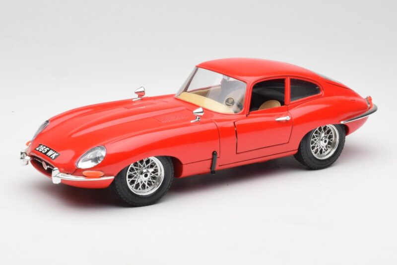 Jaguar E-Type Piros Bburago 1:18 3018 Fém