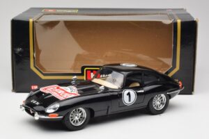Jaguar E-Type Series 1 #1 British Racing Green Bburago 1:18 3018-M3 Fém – 8. kép a 8-ből