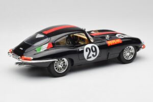 Jaguar E-Type #29 Fekete Bburago 1:18 3018-M4 Fém – 3. kép a 8-ből
