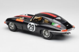 Jaguar E-Type #29 Fekete Bburago 1:18 3018-M4 Fém – 7. kép a 8-ből