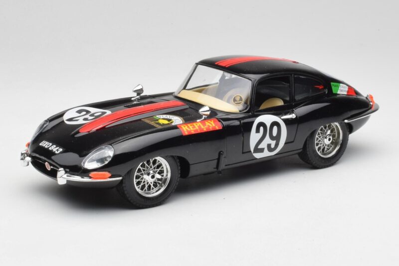 Jaguar E-Type #29 Fekete Bburago 1:18 3018-M4 Fém
