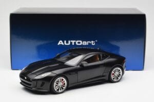 Jaguar F-Type R X152 Matt Fekete AUTOart 1:18 73652 Kompozit – 8. kép a 8-ből