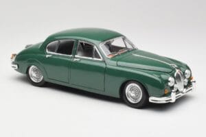 Jaguar Mark II British Racing Zöld & Kék Belső Maisto 1:18 59001 Fém – 6. kép a 8-ből