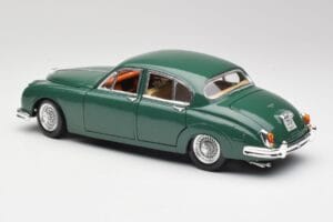 Jaguar Mk II British Racing Zöld Maisto 1:18 50287 Fém – 7. kép a 8-ből