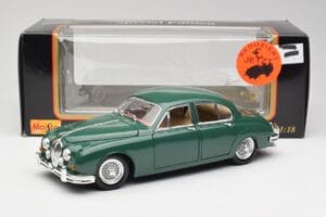 Jaguar Mk II British Racing Zöld Maisto 1:18 50287 Fém – 8. kép a 8-ből
