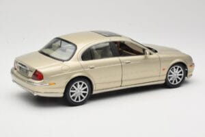 Jaguar S-Type X200 Bronz Maisto 1:18 50332 Fém – 3. kép a 8-ből