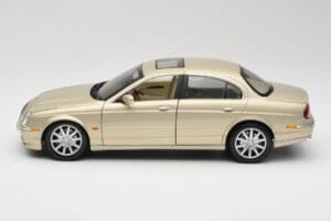 Jaguar S-Type X200 Bronz Maisto 1:18 50332 Fém – 4. kép a 8-ből