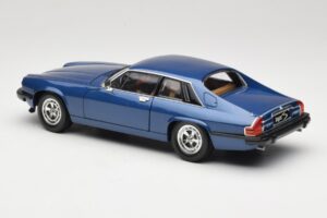 Jaguar XJ-S Kék Road Signature 1:18 92658 Fém – 7. kép a 8-ből
