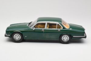 Jaguar XJ Series III Sötétzöld MCG 1:18 MCG18175 Fém – 3. kép a 6-ből