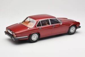 Jaguar XJ Series III Metallic Dark Red MCG 1:18 MCG18176 Fém – 2. kép a 6-ből