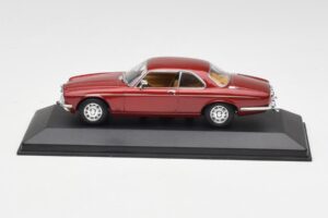 Jaguar XJ12 Coupe Regency Piros Minichamps 1:43 400130461 Fém