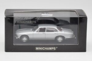 Jaguar XJ12 Series II Ezüst Minichamps 1:43 400130401 Fém – 4. kép a 4-ből