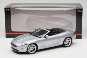 Jaguar XK X150 Kabrió Ezüst Minichamps 1:18 153130533 Fém – 8. kép a 8-ből