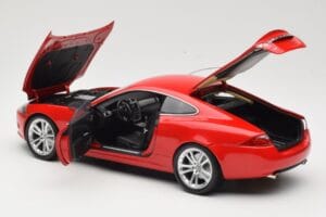 Jaguar XK X150 Piros Minichamps 1:18 150130503 Fém – 5. kép a 8-ből