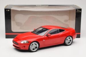 Jaguar XK X150 Piros Minichamps 1:18 150130503 Fém – 8. kép a 8-ből