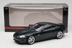 Jaguar XK X150 Zöld Minichamps 1:18 153130503 Fém – 8. kép a 8-ből