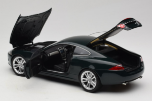 Jaguar XK X150 Zöld Minichamps 1:18 153130503 Fém – 5. kép a 8-ből