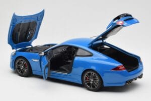 Jaguar XKR-S X150 French Racing Kék AUTOart 1:18 73641 Fém – 5. kép a 8-ből