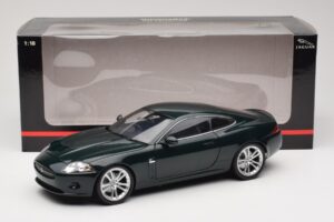 Jaguar XK X150 Coupe Zöld Minichamps 1:18 150130501 Fém – 8. kép a 8-ből