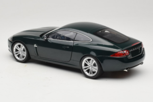 Jaguar XK X150 Zöld Minichamps 1:18 150130500 Fém – 7. kép a 8-ből