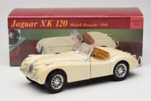 Jaguar XK120 Fehér Eduscho 1:18 7482-1HTH Fém – 8. kép a 8-ből