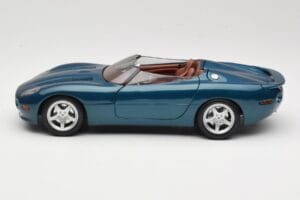 Jaguar XK180 Zöld Maisto 1:18 50337 Fém – 4. kép a 8-ből