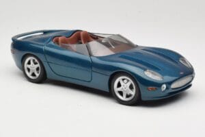 Jaguar XK180 Zöld Maisto 1:18 50337 Fém – 6. kép a 8-ből