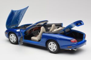 Jaguar XK8 X100 Kabrió Azure Kék Maisto 1:18 50286 Fém – 5. kép a 8-ből
