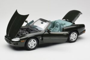 Jaguar XK8 X100 Kabrió British Racing Zöld Maisto 1:18 50285 Fém – 2. kép a 8-ből