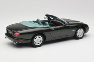 Jaguar XK8 X100 Kabrió British Racing Zöld Maisto 1:18 50285 Fém – 3. kép a 8-ből