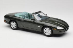Jaguar XK8 X100 Kabrió British Racing Zöld Maisto 1:18 50285 Fém – 6. kép a 8-ből