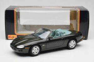 Jaguar XK8 X100 Kabrió British Racing Zöld Maisto 1:18 50285 Fém – 8. kép a 8-ből