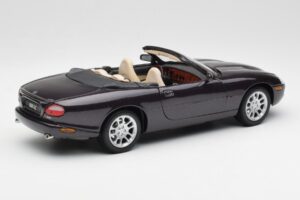 Jaguar XKR X100 Kabrió Szürke Maisto 1:18 50331 Fém – 3. kép a 8-ből