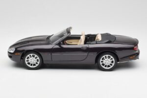 Jaguar XKR X100 Kabrió Szürke Maisto 1:18 50331 Fém – 4. kép a 8-ből