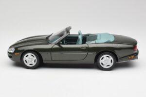 Jaguar XKR X100 Kabrió Zöld Maisto 1:18 37800-M1 Fém – 4. kép a 8-ből