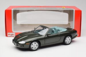 Jaguar XKR X100 Kabrió Zöld Maisto 1:18 37800-M1 Fém – 8. kép a 8-ből