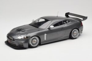 Jaguar XKR GT3 Grey Metallic Minichamps 1:18 150081390 Fém