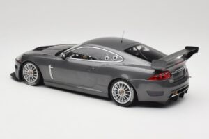 Jaguar XKR GT3 Grey Metallic Minichamps 1:18 150081390 Fém – 5. kép a 6-ből