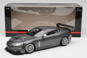 Jaguar XKR GT3 Grey Metallic Minichamps 1:18 150081390 Fém – 6. kép a 6-ből