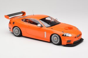 Jaguar XKR GT3 Racing Orange Minichamps 1:18 150081391 Fém – 4. kép a 6-ből