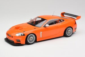 Jaguar XKR GT3 Racing Orange Minichamps 1:18 150081391 Fém
