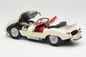 Jaguar XKSS Krémszínű AUTOart 1:18 73512 Fém – 5. kép a 8-ből