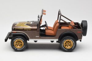 Jeep CJ-7 Golden Eagle Zöld MCG 1:18 MCG18109 Fém – 3. kép a 6-ből