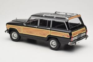 Jeep Grand Wagoneer Fekete KK-Scale 1:18 KKDC181113 Fém – 5. kép a 6-ből
