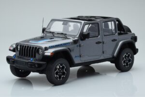 Jeep Wrangler 4xe Ezüst GT Spirit 1:18 GT419 Gyanta