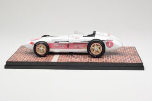 Watson Roadster #8 P. Flaherty John Zink Racing Indianapolis 500 Winner 1956 Carousel 1 1:18 143000 Fém