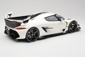Koenigsegg Jesko Attack Crystal White Pearl GT Spirit 1:12 GT501 Gyanta – 2. kép a 6-ből