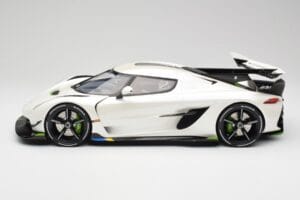 Koenigsegg Jesko Attack Crystal White Pearl GT Spirit 1:12 GT501 Gyanta – 3. kép a 6-ből